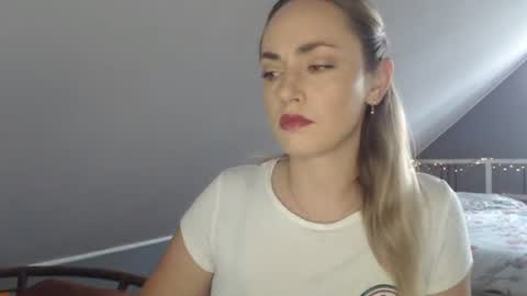 Snapshot of scarlettxblonde chatting on 06.08.26 ScarlettxBlonde online show from 06.08.26