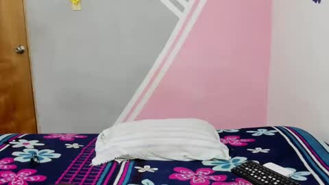 Snapshot of scarllet_lan chatting on 02.09.25 scarllet_lan online show from 02.09.25