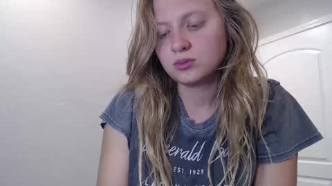 Snapshot of scartit chatting on 04.17.26 ScarTit Bernhard online show from 04.17.26