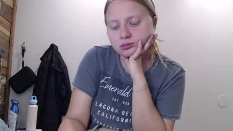 Snapshot of scartit chatting on 04.21.26 ScarTit Bernhard online show from 04.21.26