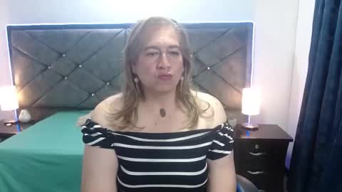 Snapshot of sccarlet_rose22 chatting on 11.13.25 Sccarlet online show from 11.13.25