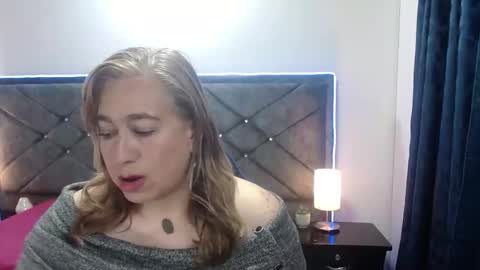 Snapshot of sccarlet_rose22 chatting on 11.16.25 Sccarlet online show from 11.16.25