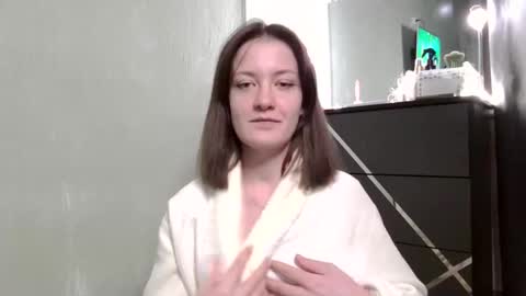 Snapshot of scented_elsa chatting on 11.20.25 Elsa online show from 11.20.25