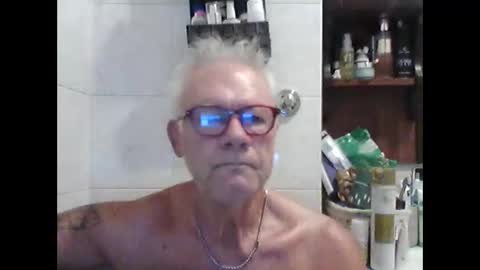 Snapshot of schizzodoro chatting on 09.17.25 schizzodoro online show from 09.17.25