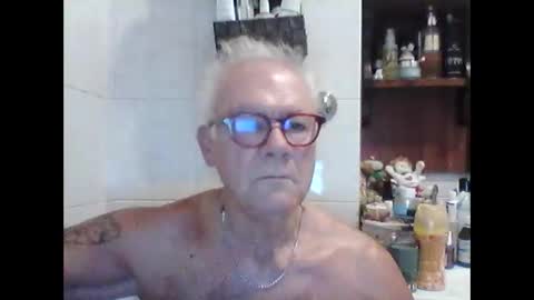 Snapshot of schizzodoro chatting on 09.24.25 schizzodoro online show from 09.24.25