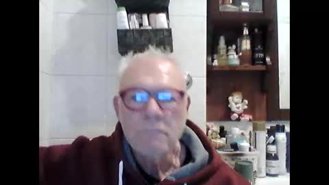 Snapshot of schizzodoro chatting on 11.18.25 schizzodoro online show from 11.18.25