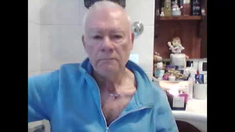 Snapshot of schizzodoro chatting on 04.27.26 schizzodoro online show from 04.27.26