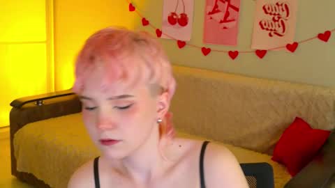 Snapshot of school_love chatting on 09.26.25 Rina online show from 09.26.25