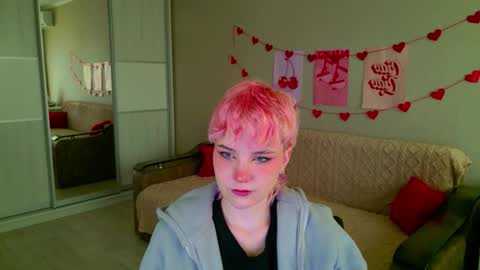 Snapshot of school_love chatting on 09.28.25 Rina online show from 09.28.25