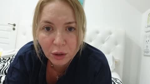 Snapshot of schoolteach chatting on 11.05.25 cindy desire online show from 11.05.25