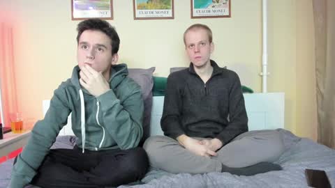 Thomas brunette and Alex blond online show from 12.07.24