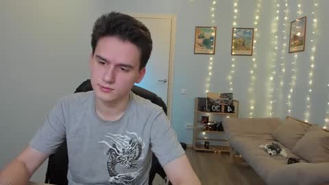 Thomas brunette and Alex blond online show from 12.25.24