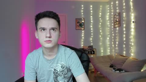 Thomas brunette and Alex blond online show from 01.10.25