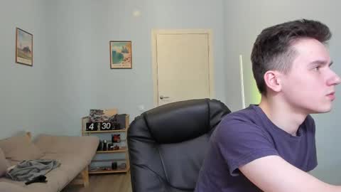 Thomas brunette and Alex blond online show from 02.27.25