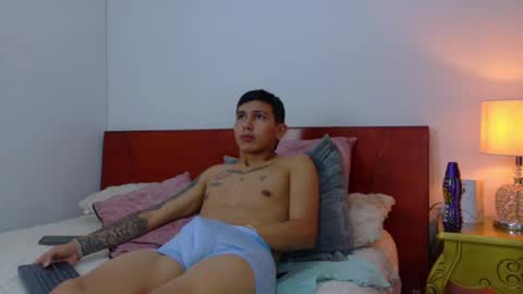 Snapshot of scook_gray chatting on 07.12.26 scook_gray online show from 07.12.26