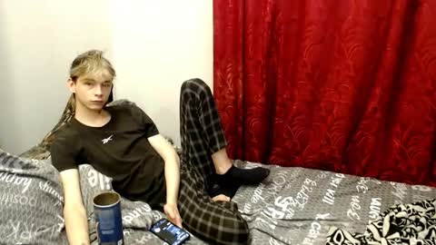 Snapshot of scorpion_250 chatting on 11.02.25 Scorpion 250 online show from 11.02.25