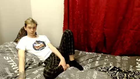 Snapshot of scorpion_250 chatting on 11.03.25 Scorpion 250 online show from 11.03.25