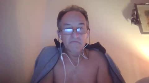 scotchwhieskie online show from 12.21.25