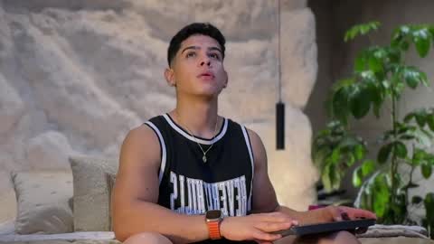 Andrew Flintt online show from 04.05.26