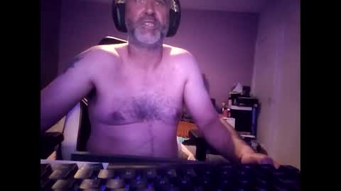 Snapshot of scottish79111 chatting on 05.22.26 scottish79111 online show from 05.22.26
