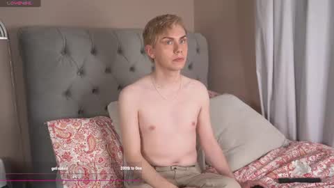 Snapshot of scottish_twink01 chatting on 06.14.26 danny online show from 06.14.26