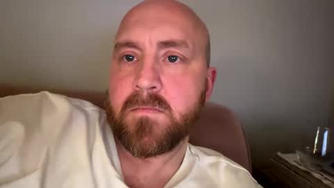 Snapshot of scottric chatting on 02.09.25 SexyDaddy online show from 02.09.25