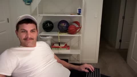 Snapshot of scottybeam chatting on 02.20.25 Scotty online show from 02.20.25