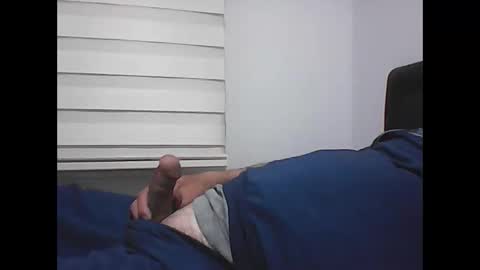 Snapshot of screw2 chatting on 05.04.26 Evren online show from 05.04.26