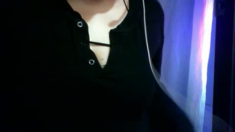 Danni online show from 11.26.25