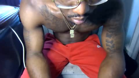 Snapshot of sdawg2xxx chatting on 02.01.26 sdawg2xxx online show from 02.01.26