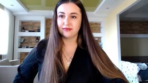 Elizabeth  online show from 03.10.25