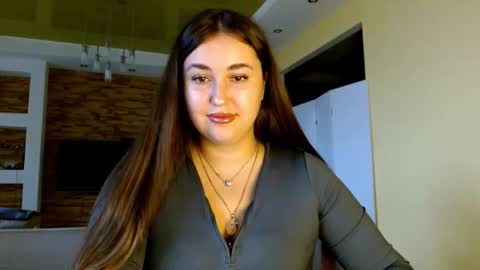 Elizabeth  online show from 11.03.25