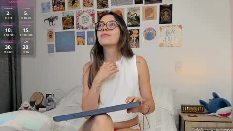 Snapshot of seahotseason chatting on 01.23.25 Aria Independent model online show from 01.23.25