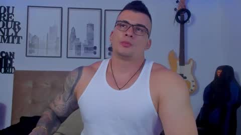 Sean Carrera online show from 11.08.25