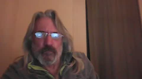 Snapshot of seantheflyer chatting on 12.07.24 seantheflyer online show from 12.07.24