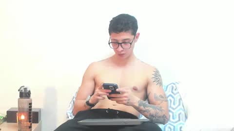 Snapshot of sebas_1122 chatting on 03.17.26 SEBASTIAN online show from 03.17.26