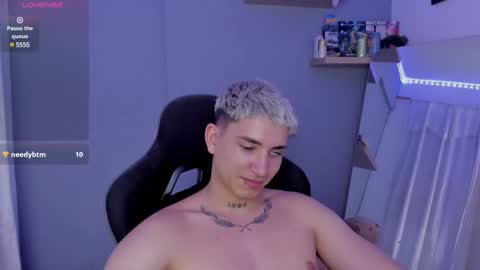 Snapshot of sebas__23 chatting on 02.25.25 Sebastin online show from 02.25.25