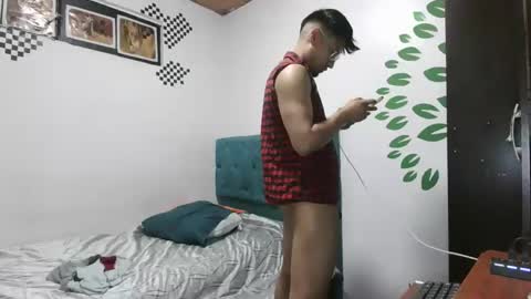 Snapshot of sebas_baby chatting on 11.17.25 SEBASTIAN online show from 11.17.25