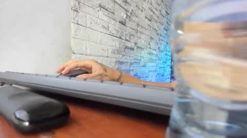 Snapshot of sebas_jusa chatting on 05.12.26 sebas jusa online show from 05.12.26