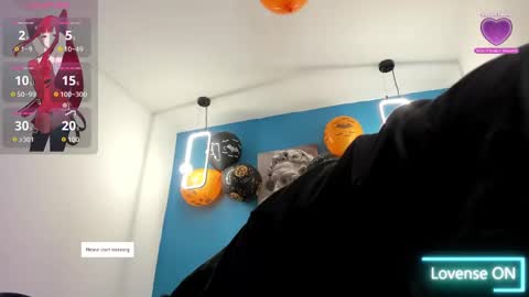 Snapshot of sebas_paul7 chatting on 10.04.25 SebastianPaul online show from 10.04.25