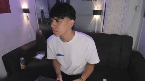 Snapshot of sebas_pretty7 chatting on 03.31.26 sebas_pretty7 online show from 03.31.26