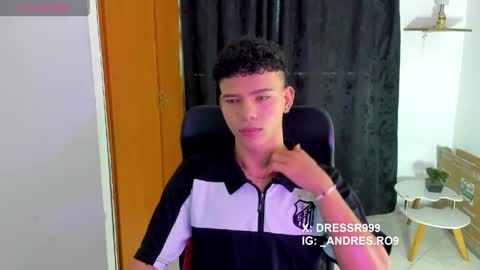 Snapshot of sebascuterouss chatting on 04.17.26 sebas 3 online show from 04.17.26