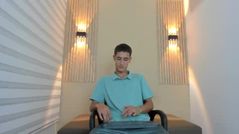 sebass_r online show from 11.14.25