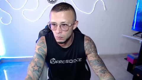 Snapshot of sebastian_025 chatting on 12.21.25 Sebastian online show from 12.21.25