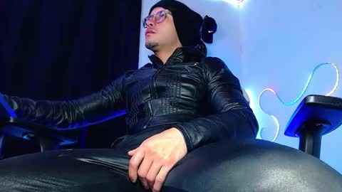 Snapshot of sebastian_025 chatting on 01.13.26 Sebastian online show from 01.13.26