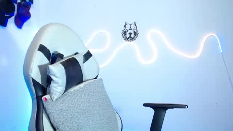 Snapshot of sebastian_025 chatting on 02.11.26 Sebastian online show from 02.11.26