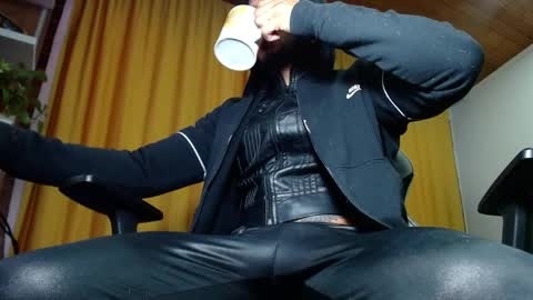 Snapshot of sebastian_025 chatting on 05.17.26 Sebastian online show from 05.17.26