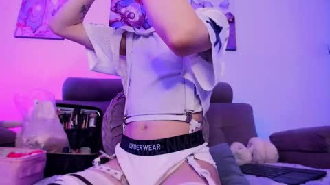 Snapshot of sebastianhilton chatting on 03.02.26 . INDEPENDENT MODEL online show from 03.02.26