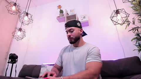 Snapshot of sebastianvilla__ chatting on 12.18.24 Instagram jeanpaulfit online show from 12.18.24