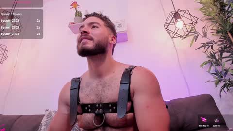 Snapshot of sebastianvilla__ chatting on 12.25.24 Instagram jeanpaulfit online show from 12.25.24